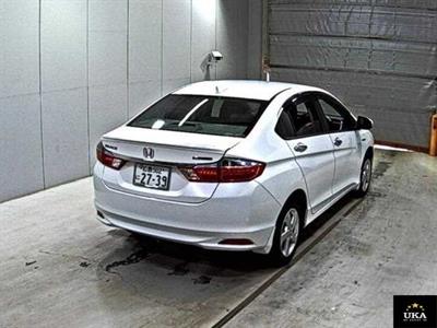 2015 Honda Grace - Thumbnail