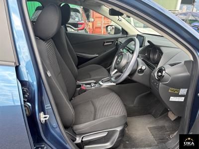 2017 Mazda Demio - Thumbnail