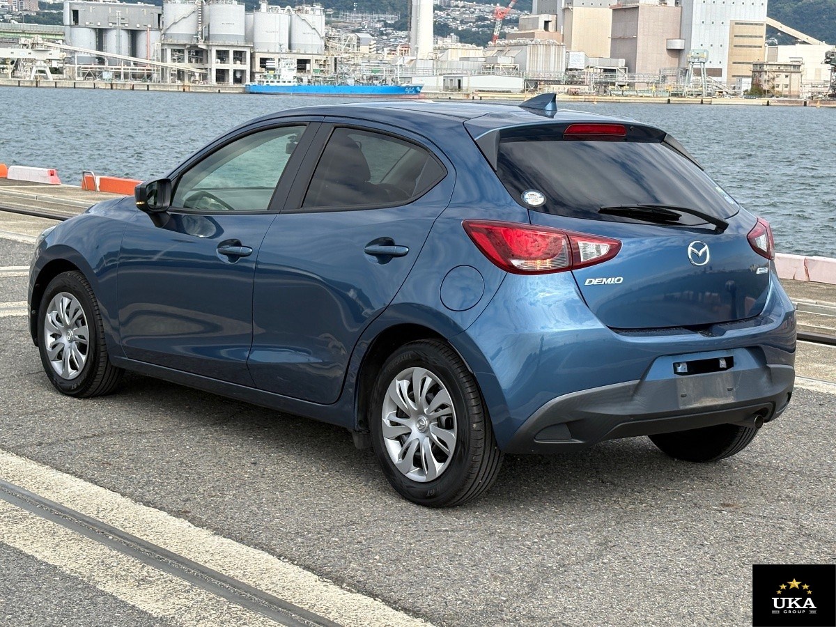 2017 Mazda Demio