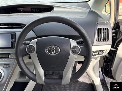 2013 Toyota Prius - Thumbnail