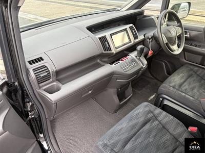 2014 Honda Step Wagon - Thumbnail