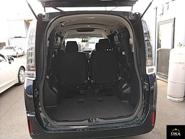 2015 Toyota Voxy