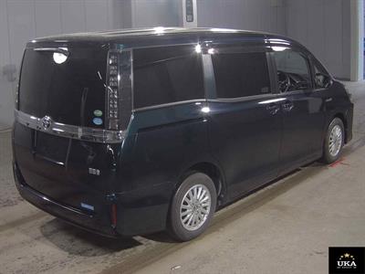 2015 Toyota Voxy - Thumbnail