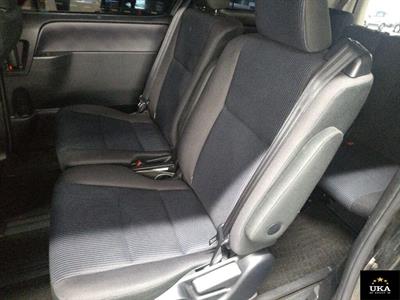 2015 Toyota Voxy - Thumbnail