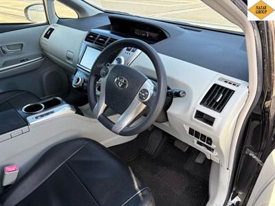 2013 Toyota Prius - Thumbnail