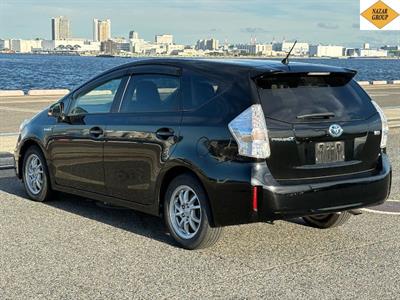 2013 Toyota Prius - Thumbnail