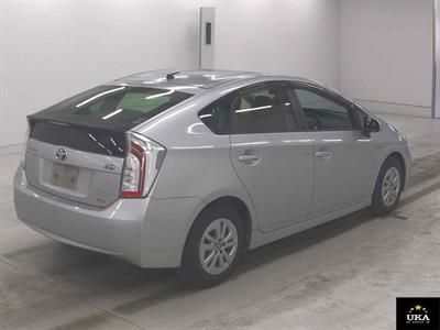 2012 Toyota Prius - Thumbnail