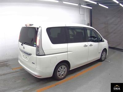 2015 Nissan Serena - Thumbnail