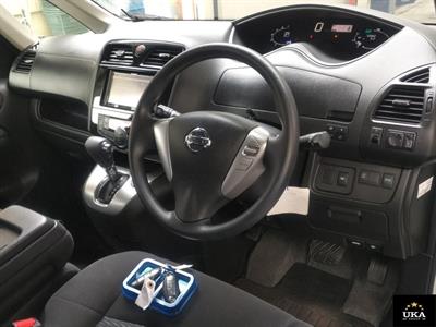 2015 Nissan Serena - Thumbnail