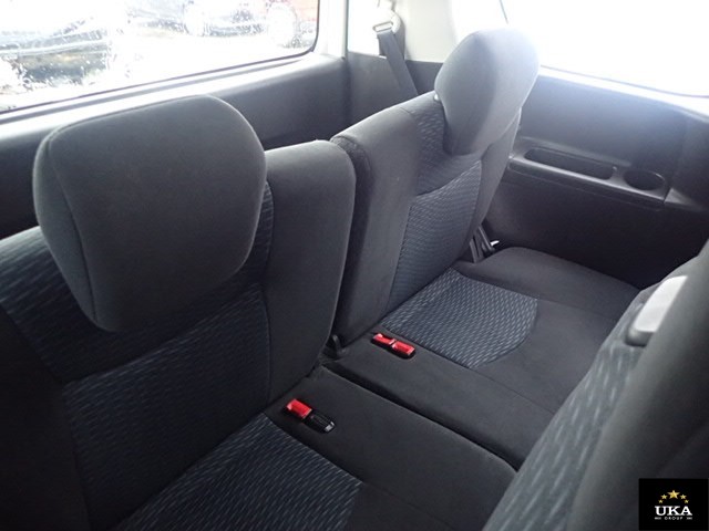 2015 Nissan Serena