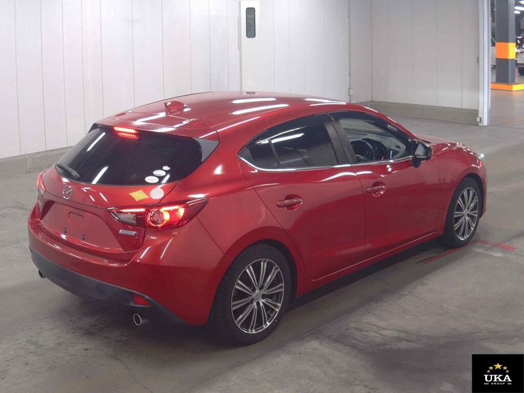 2013 Mazda Axela