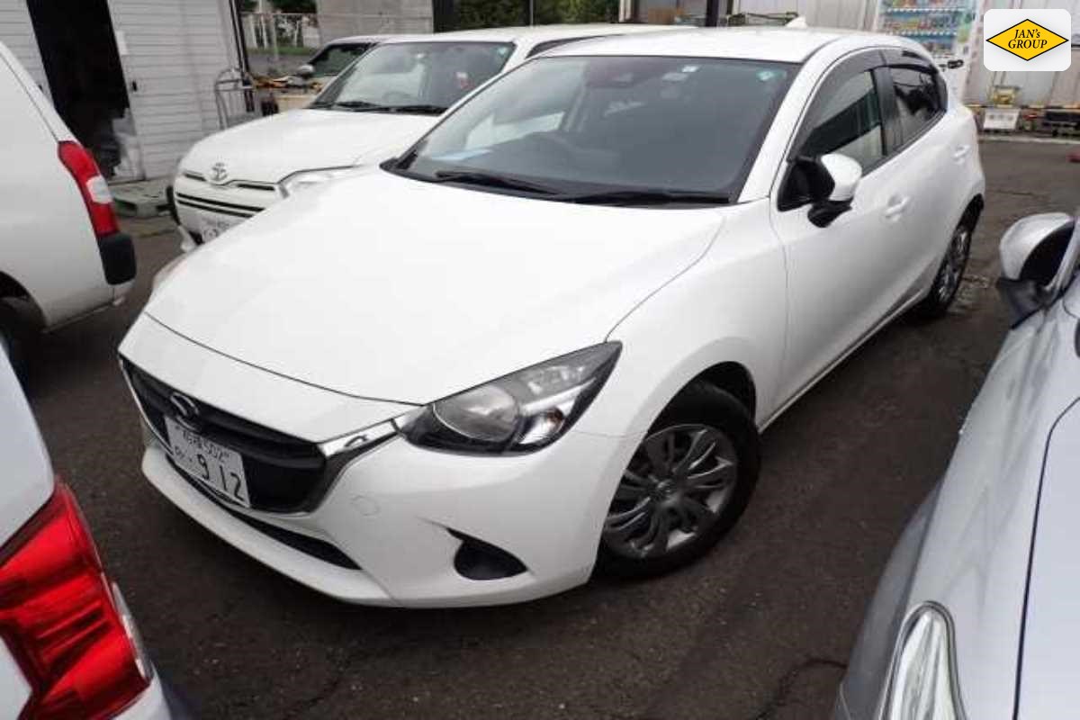 2019 Mazda Demio