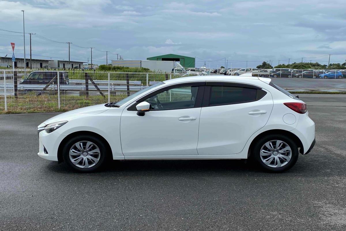 2019 Mazda Demio