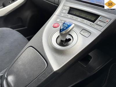 2014 Toyota Prius - Thumbnail