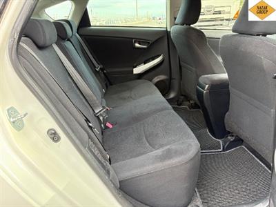 2014 Toyota Prius - Thumbnail