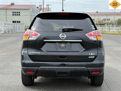 2017 Nissan X-Trail - Thumbnail