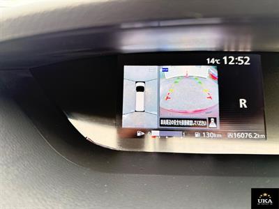 2017 Nissan Serena - Thumbnail