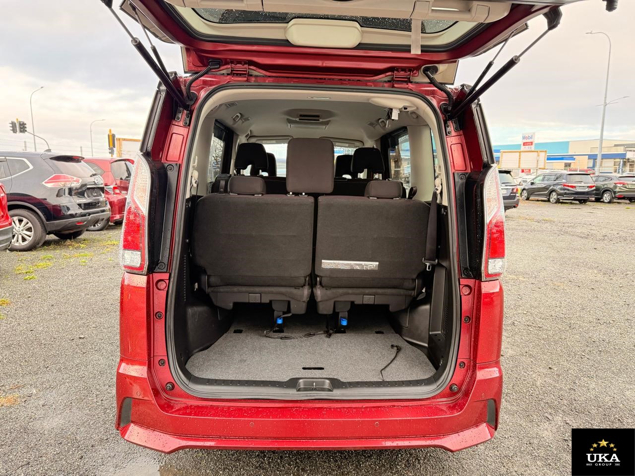 2017 Nissan Serena
