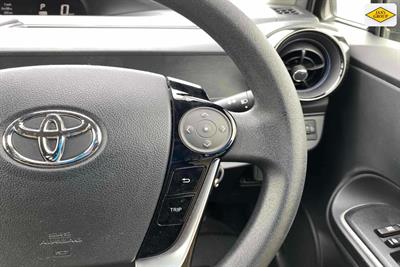 2020 Toyota Aqua - Thumbnail