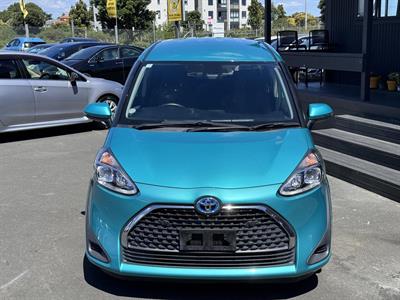 2018 Toyota Sienta - Thumbnail