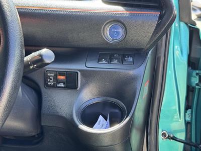 2018 Toyota Sienta - Thumbnail