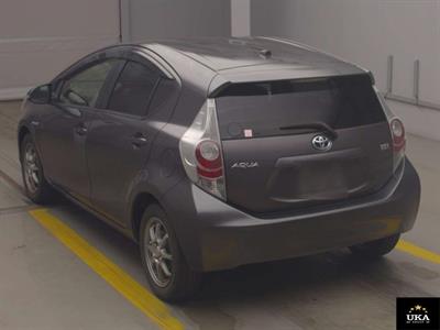 2012 Toyota Aqua - Thumbnail