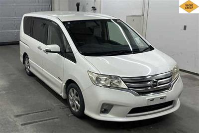 2012 Nissan Serena - Thumbnail