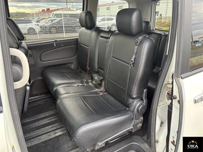 2012 Nissan Serena - Thumbnail