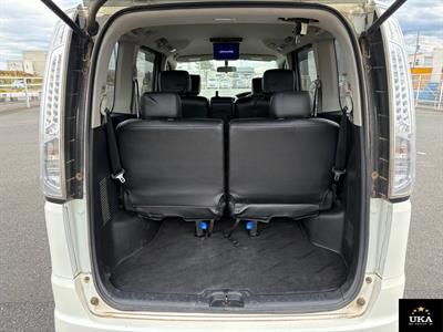 2012 Nissan Serena - Thumbnail