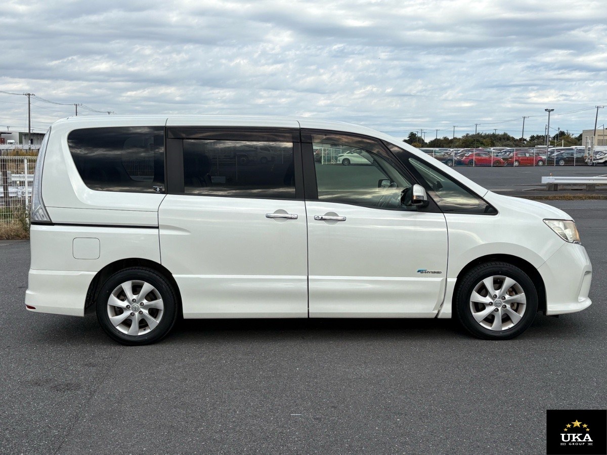 2012 Nissan Serena