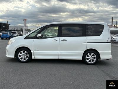 2012 Nissan Serena - Thumbnail