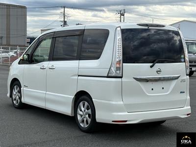2012 Nissan Serena - Thumbnail