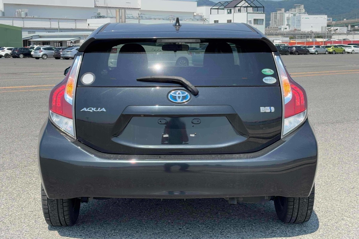 2016 Toyota Aqua