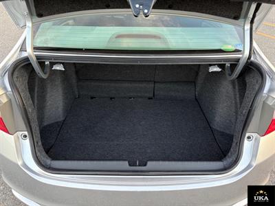 2017 Honda Grace - Thumbnail