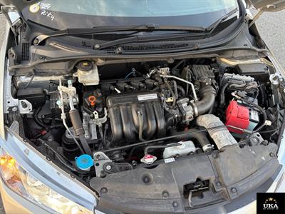 2017 Honda Grace - Thumbnail