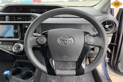 2017 Toyota Aqua - Thumbnail
