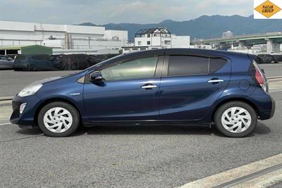 2017 Toyota Aqua - Thumbnail