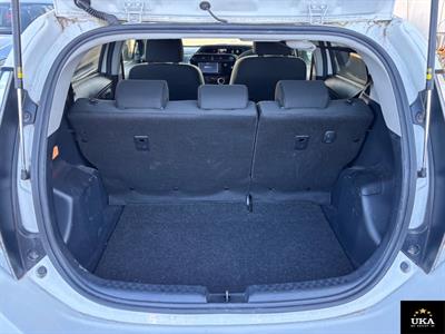 2018 Toyota Aqua - Thumbnail