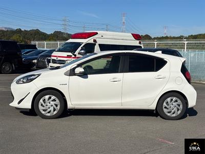 2018 Toyota Aqua - Thumbnail