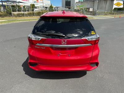 2015 Honda Shuttle - Thumbnail