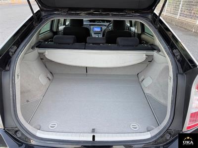 2014 Toyota Prius - Thumbnail