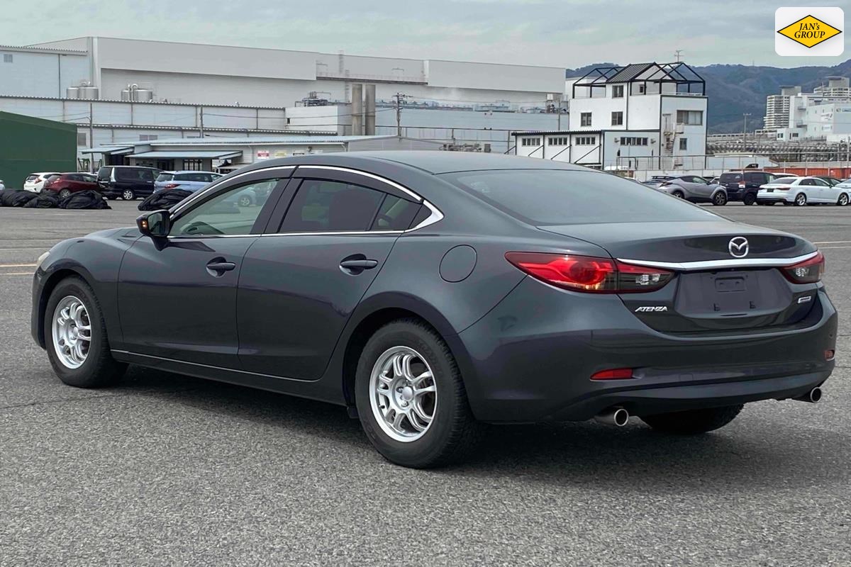 2014 Mazda Atenza