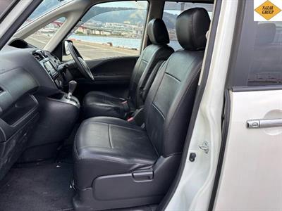 2014 Nissan Serena - Thumbnail