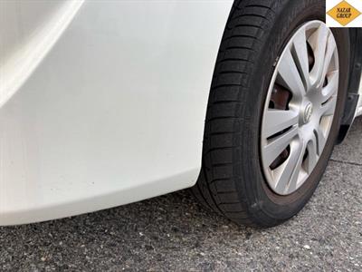 2014 Nissan Serena - Thumbnail