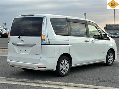 2014 Nissan Serena - Thumbnail