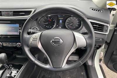 2017 Nissan X-Trail - Thumbnail