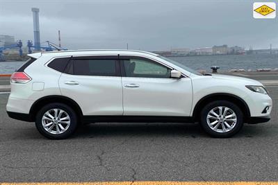 2017 Nissan X-Trail - Thumbnail