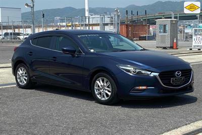 2016 Mazda Axela