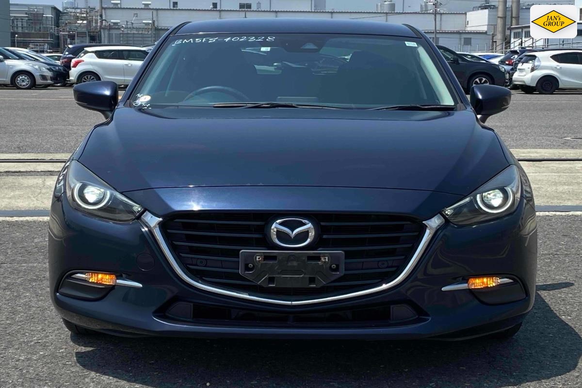 2016 Mazda Axela