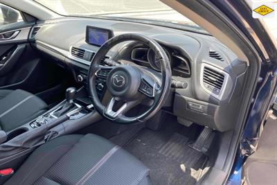 2016 Mazda Axela - Thumbnail